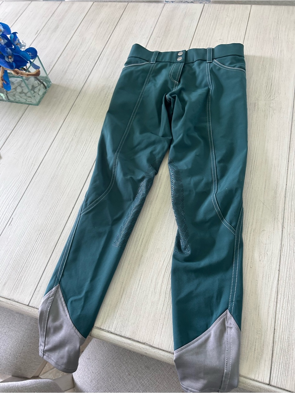 GhoDho "Elara" knee patch breech. Size 26. NEVER worn. Paid 225$ sell 99$. - Picture 2 of 5